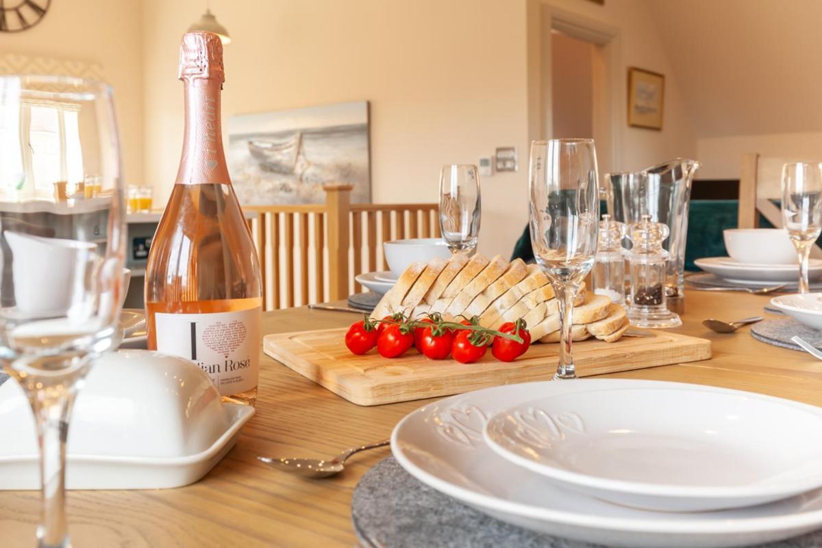 Choseley Cottage - Norfolk Cottage Agency Docking Bagian luar foto