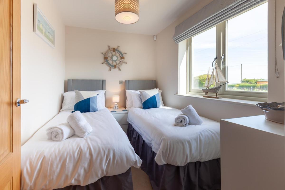 Choseley Cottage - Norfolk Cottage Agency Docking Bagian luar foto