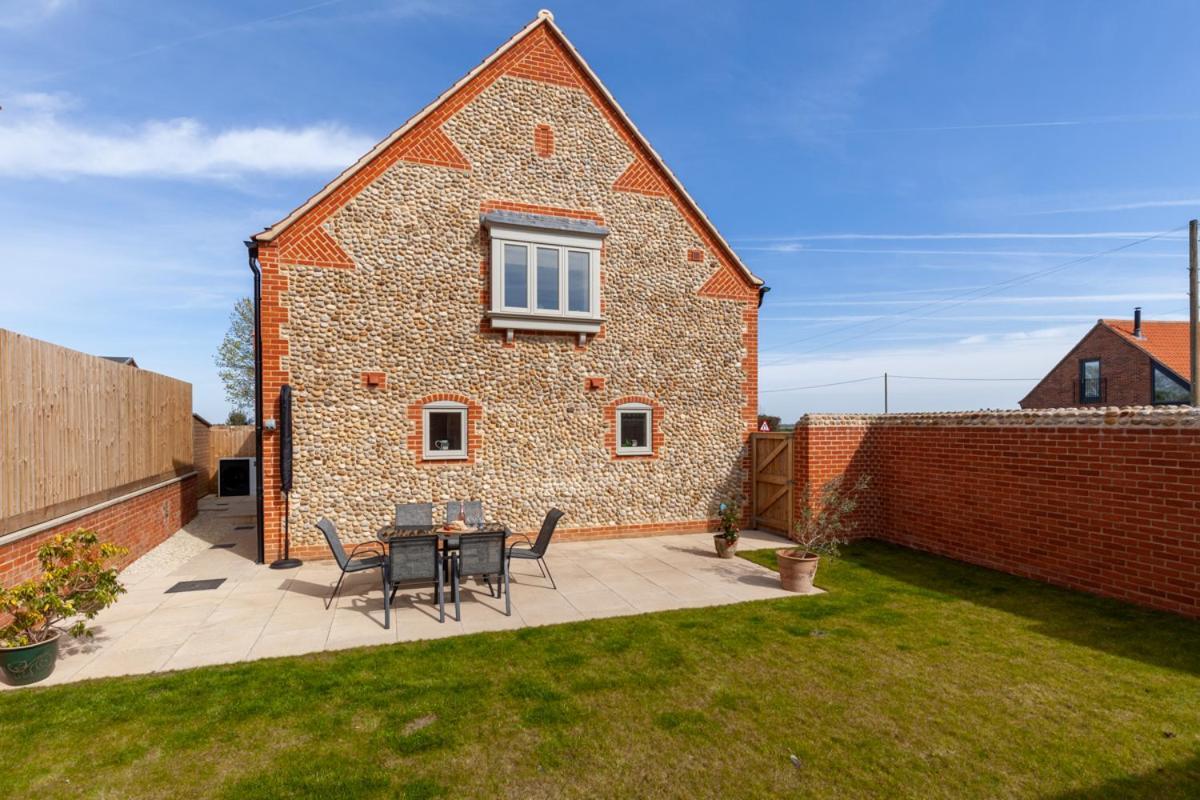 Choseley Cottage - Norfolk Cottage Agency Docking Bagian luar foto
