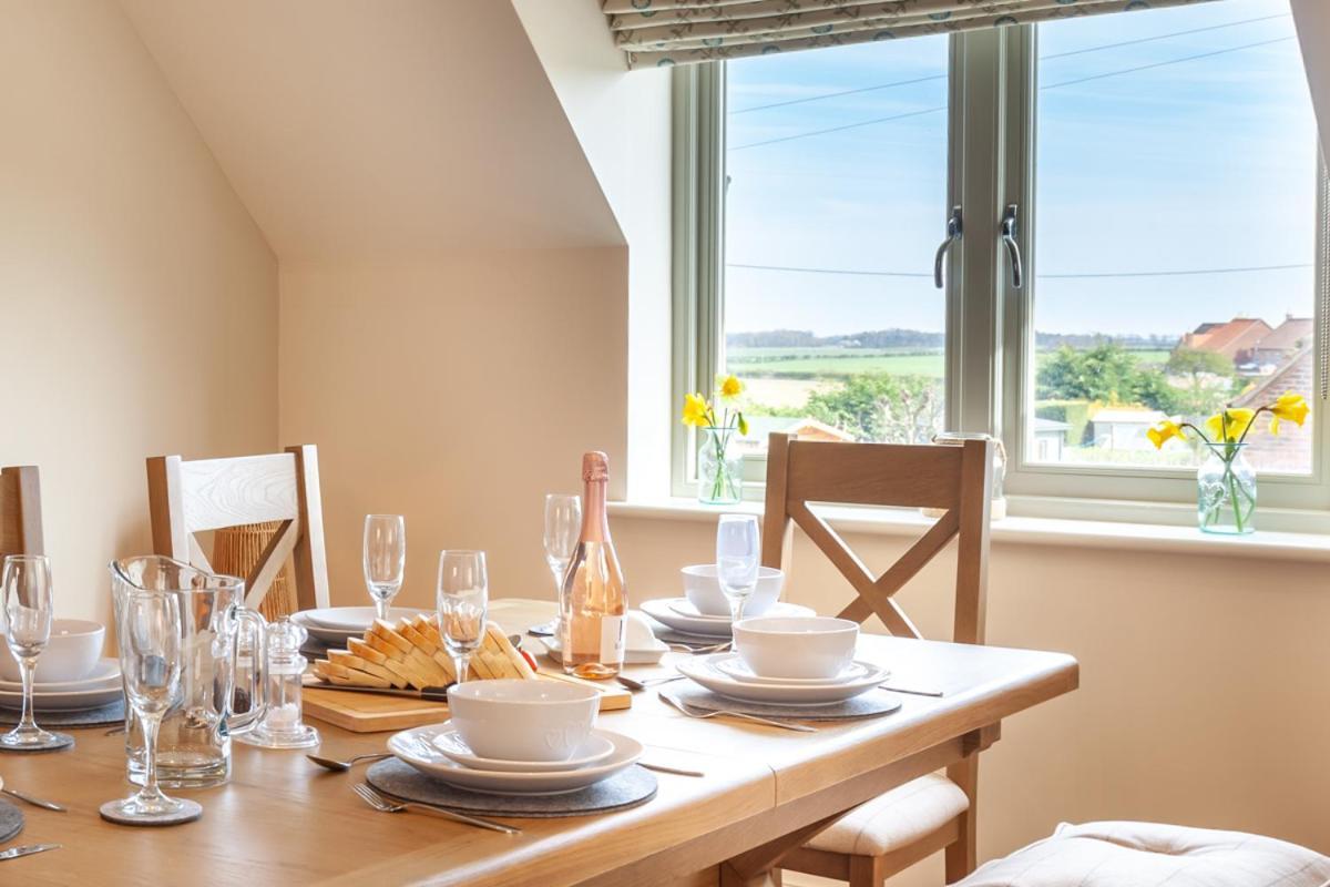 Choseley Cottage - Norfolk Cottage Agency Docking Bagian luar foto